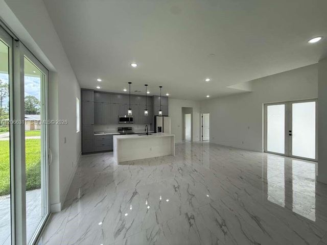723 Epps Brown Street E, Lehigh Acres, FL 33974