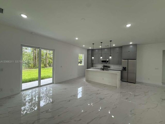 723 Epps Brown Street E, Lehigh Acres, FL 33974