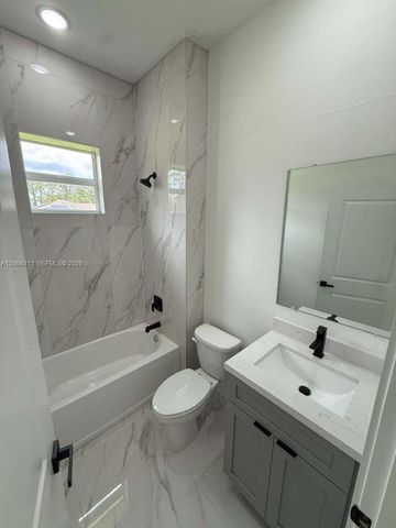 723 Epps Brown Street E, Lehigh Acres, FL 33974