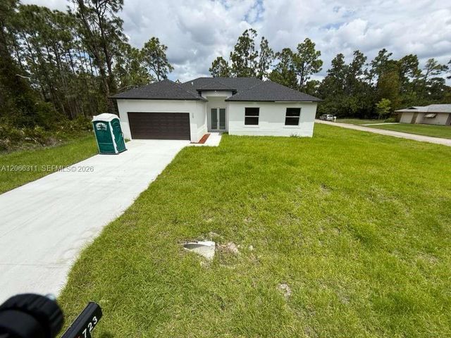 723 Epps Brown Street E, Lehigh Acres, FL 33974