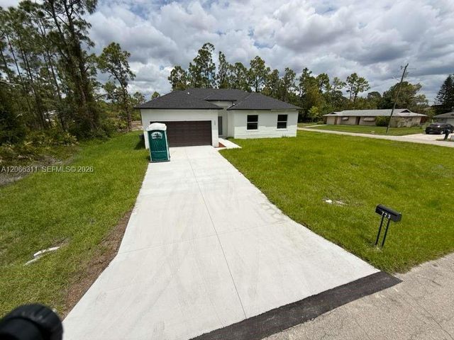 723 Epps Brown Street E, Lehigh Acres, FL 33974