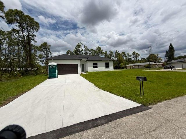 723 Epps Brown Street E, Lehigh Acres, FL 33974