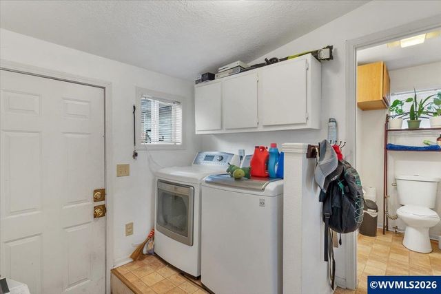 1090 Norway St NE, Salem, OR 97301