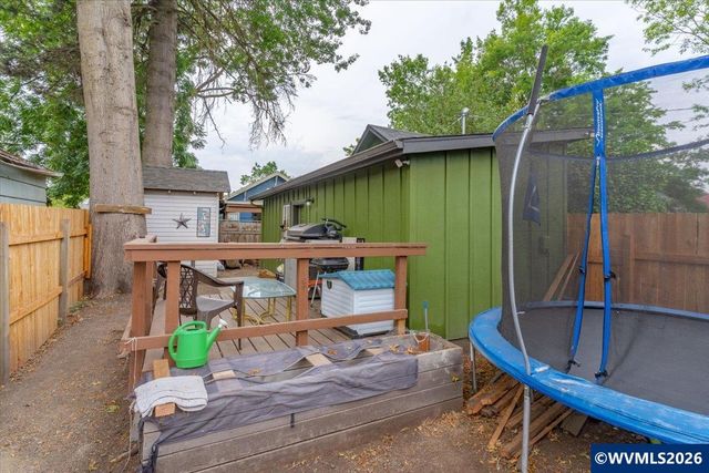 1090 Norway St NE, Salem, OR 97301