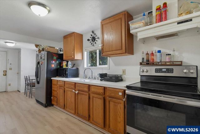 1090 Norway St NE, Salem, OR 97301