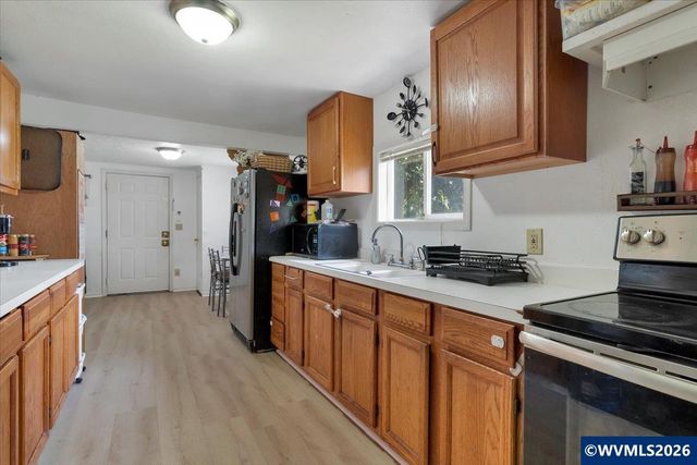 1090 Norway St NE, Salem, OR 97301