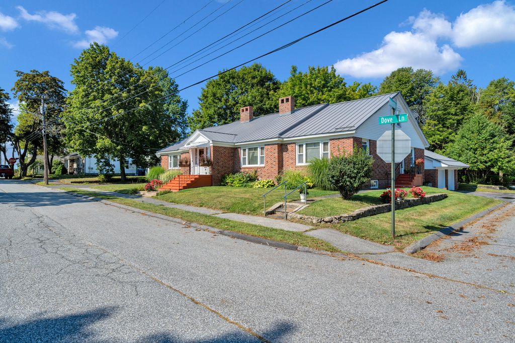 25 Dove Lane, Lewiston, ME 04240 — photo 2