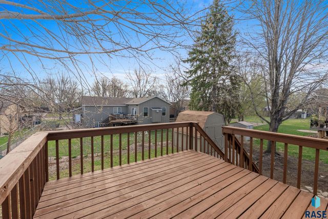 4704 S Nathan Ave Avenue, Sioux Falls, SD 57103