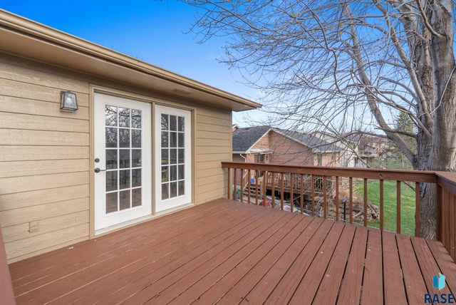 4704 S Nathan Ave Avenue, Sioux Falls, SD 57103
