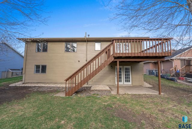 4704 S Nathan Ave Avenue, Sioux Falls, SD 57103