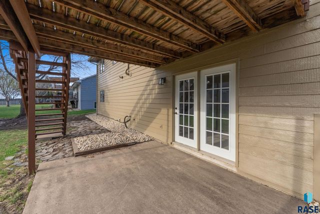 4704 S Nathan Ave Avenue, Sioux Falls, SD 57103