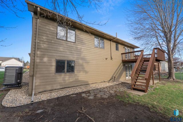 4704 S Nathan Ave Avenue, Sioux Falls, SD 57103