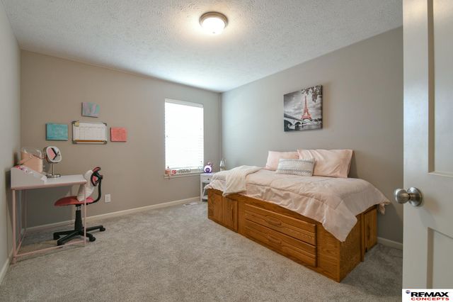 7011 NW 18th Street, Lincoln, NE 68521