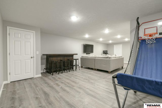 7011 NW 18th Street, Lincoln, NE 68521