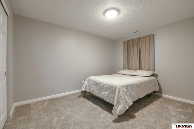 7011 NW 18th Street, Lincoln, NE 68521