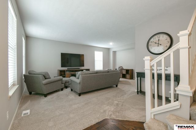 7011 NW 18th Street, Lincoln, NE 68521