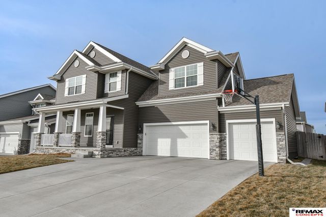 7011 NW 18th Street, Lincoln, NE 68521