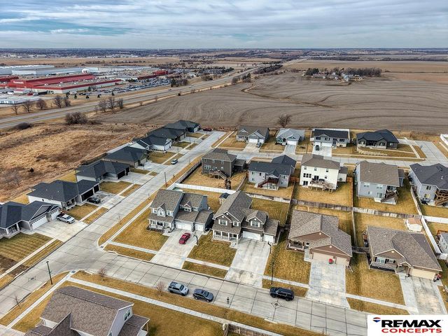 7011 NW 18th Street, Lincoln, NE 68521