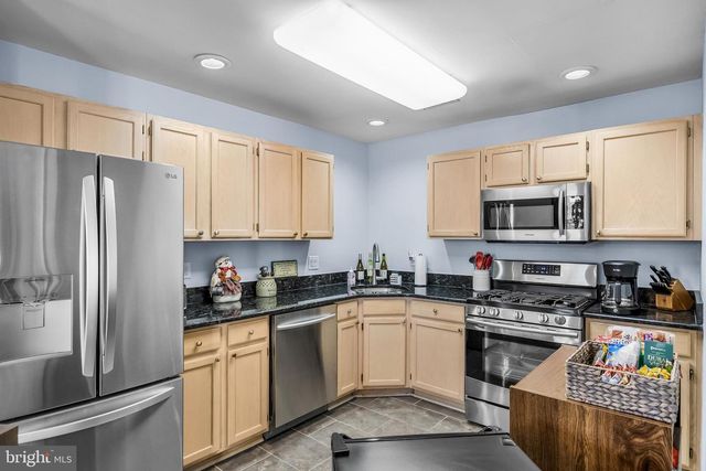 203 QUAIL RD, Marlton, NJ 08053