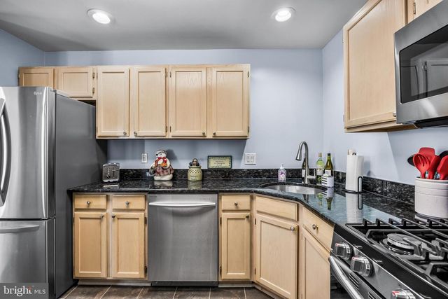 203 QUAIL RD, Marlton, NJ 08053