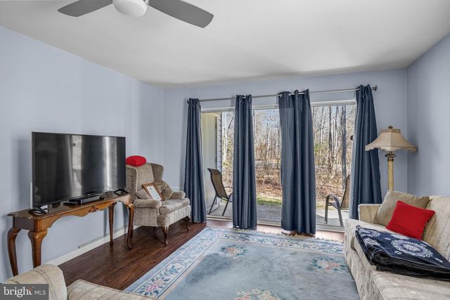 203 QUAIL RD, Marlton, NJ 08053