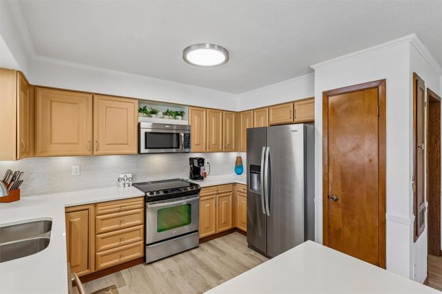 3105 Pleasant Street, West Des Moines, IA 50266
