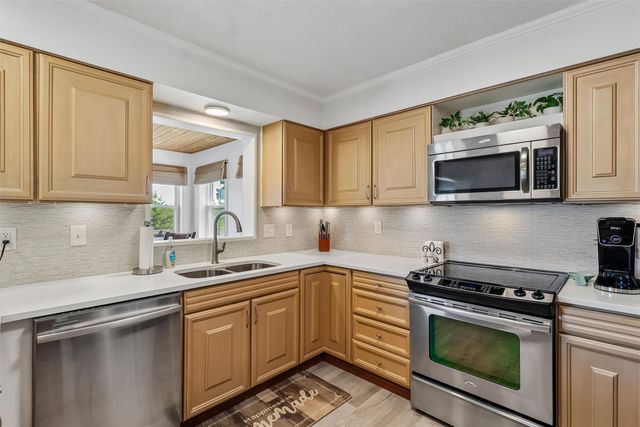 3105 Pleasant Street, West Des Moines, IA 50266