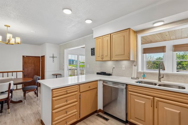 3105 Pleasant Street, West Des Moines, IA 50266