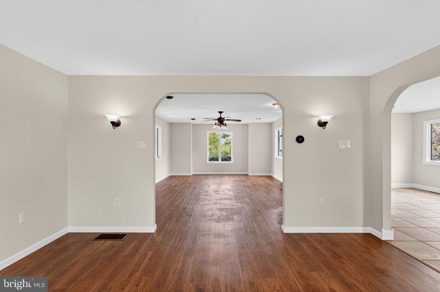 26 SUNSET RD, Royersford, PA 19468