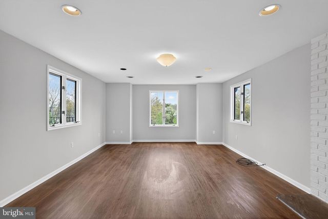 26 SUNSET RD, Royersford, PA 19468