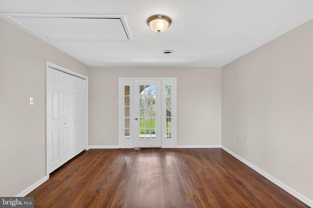 26 SUNSET RD, Royersford, PA 19468