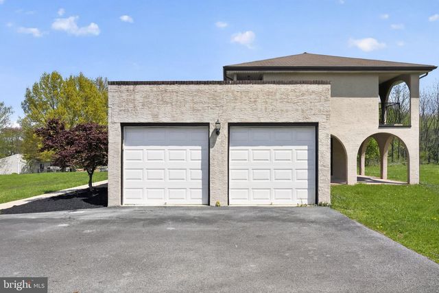 26 SUNSET RD, Royersford, PA 19468