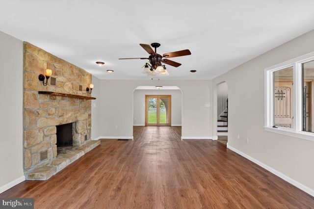 26 SUNSET RD, Royersford, PA 19468