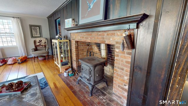 284 Farmcliff Drive, Glastonbury, CT 06033