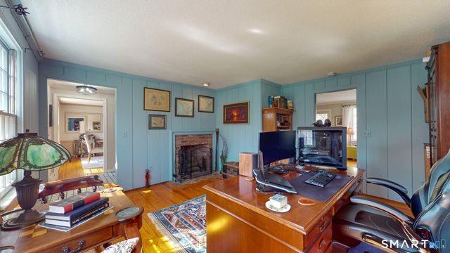 284 Farmcliff Drive, Glastonbury, CT 06033