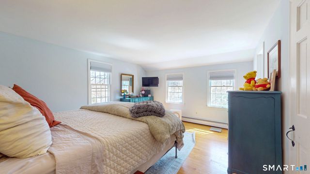 284 Farmcliff Drive, Glastonbury, CT 06033