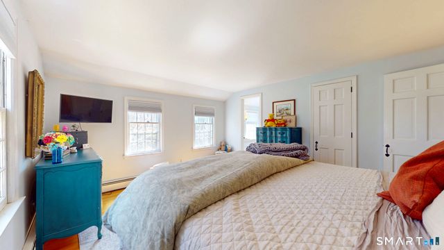 284 Farmcliff Drive, Glastonbury, CT 06033