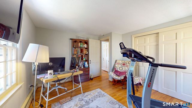 284 Farmcliff Drive, Glastonbury, CT 06033