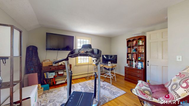 284 Farmcliff Drive, Glastonbury, CT 06033