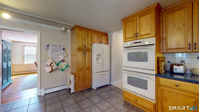 284 Farmcliff Drive, Glastonbury, CT 06033
