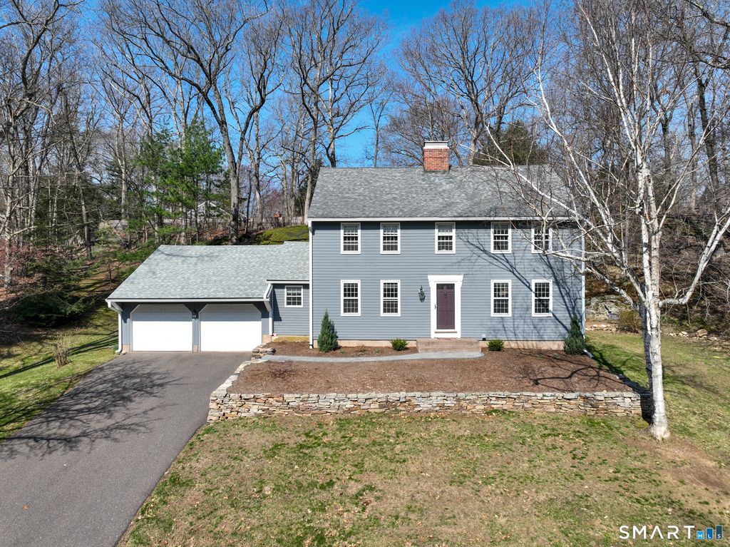 284 Farmcliff Drive, Glastonbury, CT 06033