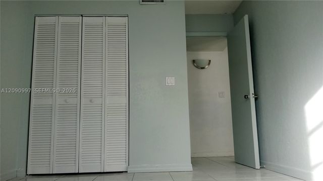 300 W 74th Pl 303, Hialeah, FL 33014