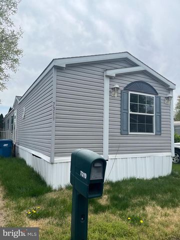 7319 HANSBURY DR, Morrisville, PA 19067