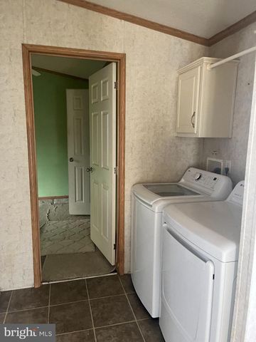 7319 HANSBURY DR, Morrisville, PA 19067