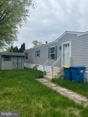 7319 HANSBURY DR, Morrisville, PA 19067