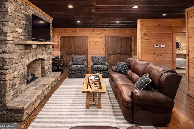3049 Tray Mountain Road, Sautee Nacoochee, GA 30157