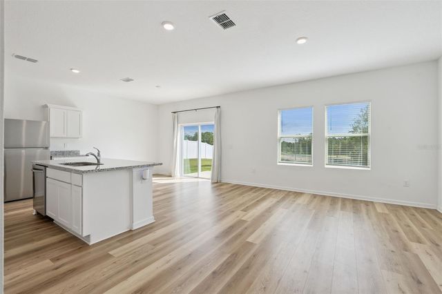 8700 SPORTSMAN LOOP, Groveland, FL 34736