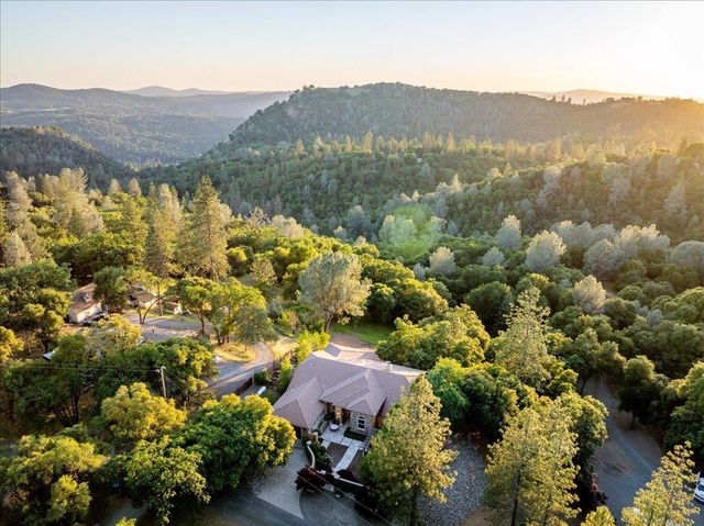 6340 Roller Coaster Rd, Garden Valley, CA 95633