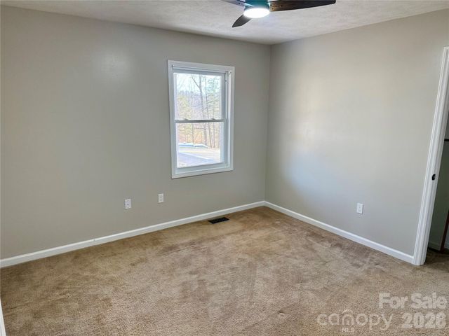 628 Hidden View Loop, Marion, NC 28752