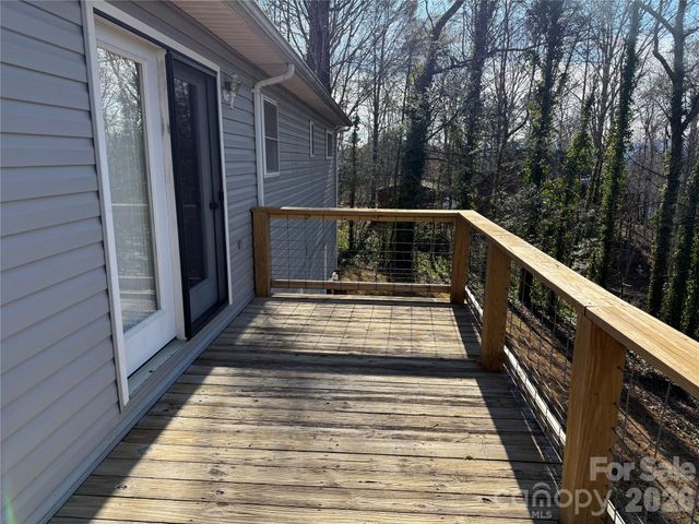 628 Hidden View Loop, Marion, NC 28752